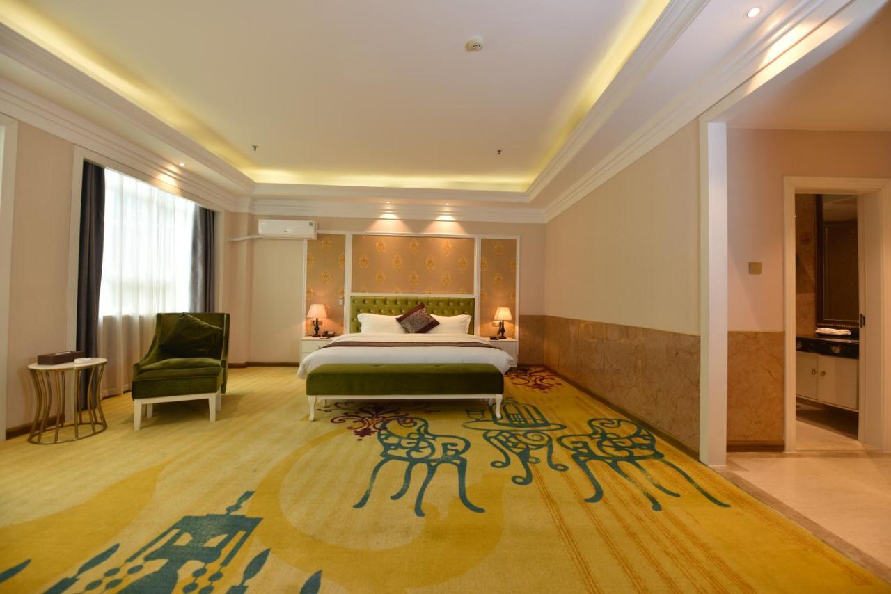 Hong Van Grand Hotel Mong Cai Exteriér fotografie