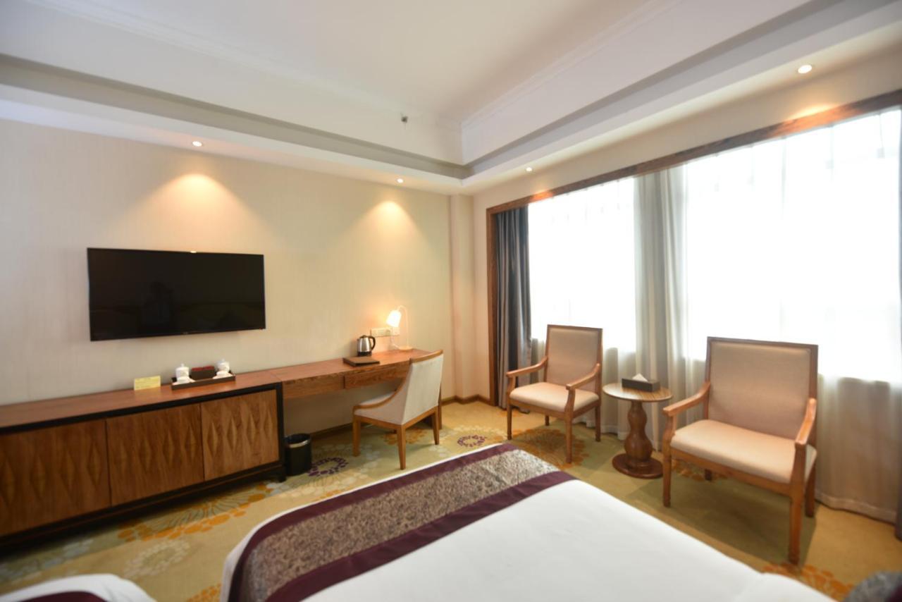 Hong Van Grand Hotel Mong Cai Exteriér fotografie
