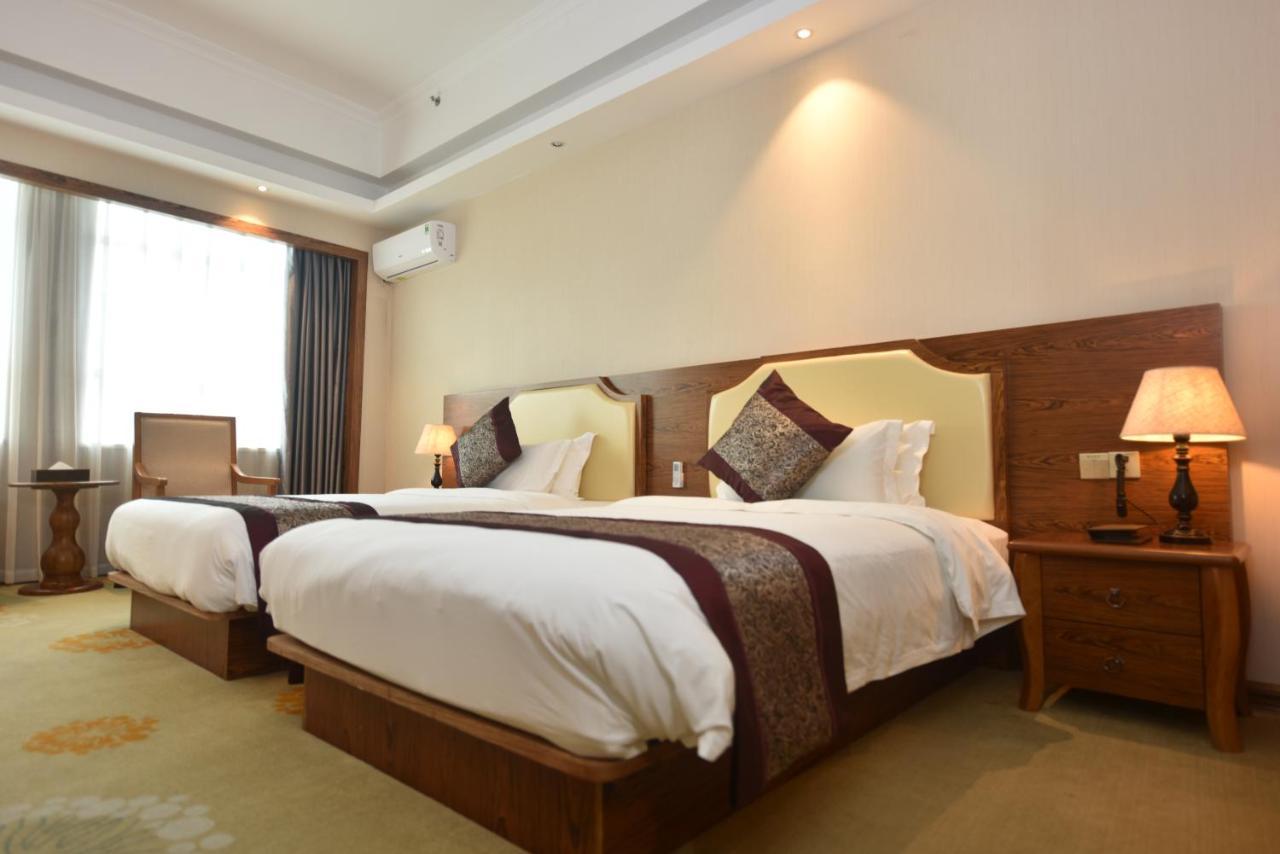 Hong Van Grand Hotel Mong Cai Exteriér fotografie