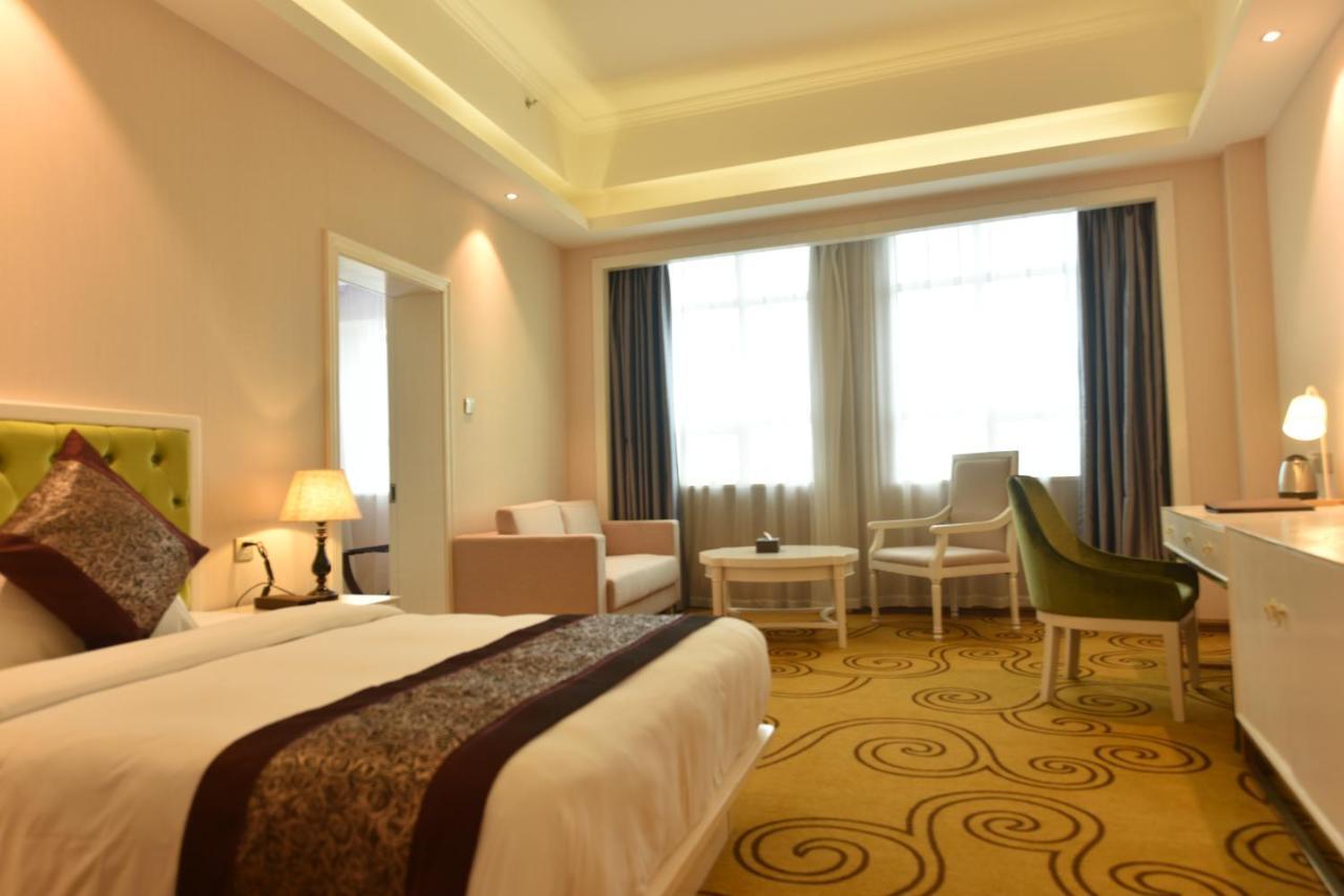 Hong Van Grand Hotel Mong Cai Exteriér fotografie