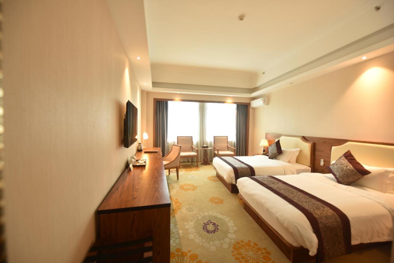 Hong Van Grand Hotel Mong Cai Exteriér fotografie