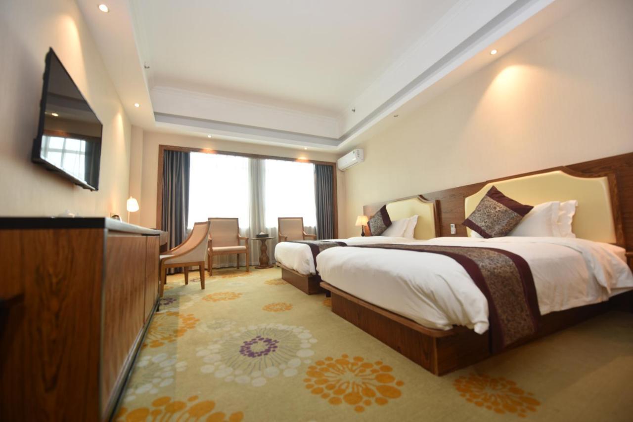 Hong Van Grand Hotel Mong Cai Exteriér fotografie