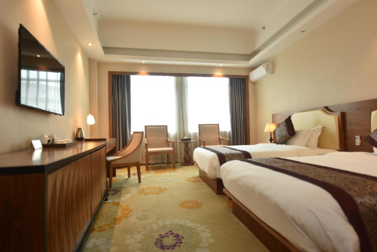 Hong Van Grand Hotel Mong Cai Exteriér fotografie
